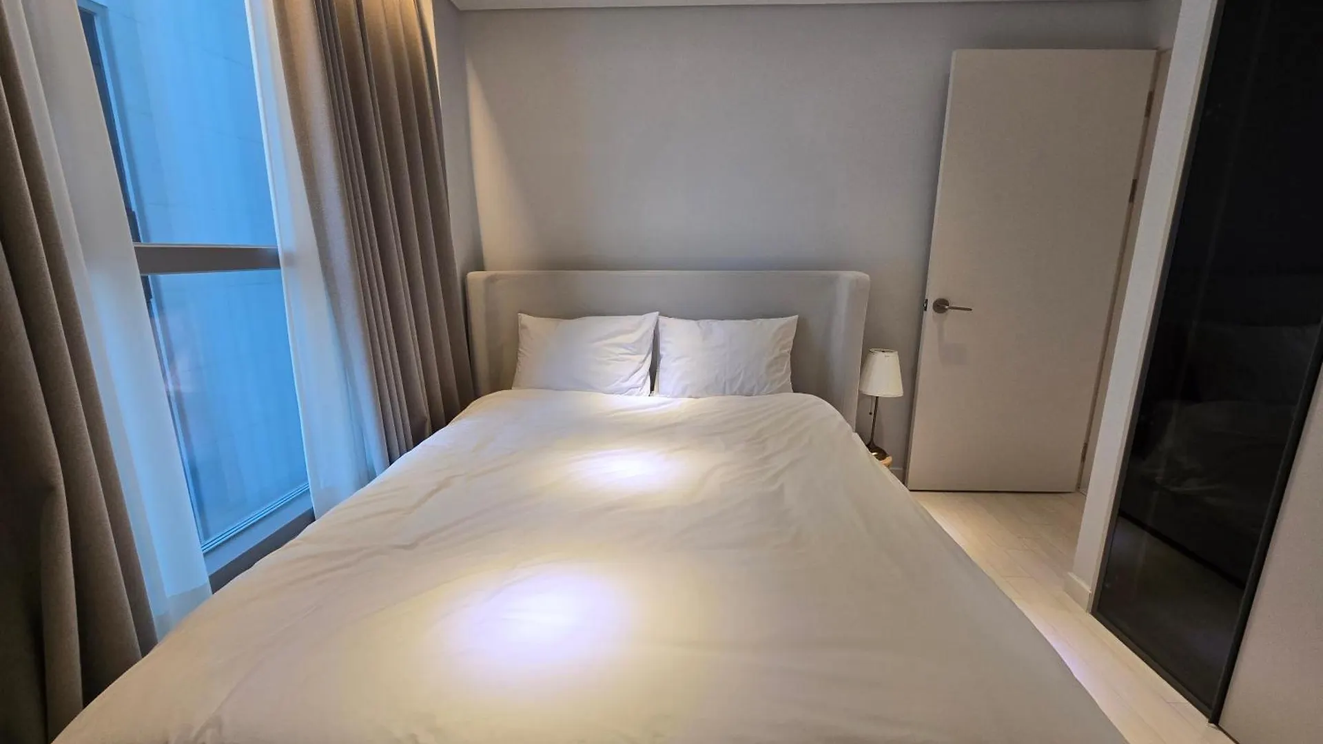 2023 New Build, Super Neat Full Option Apartment Seoul South Korea