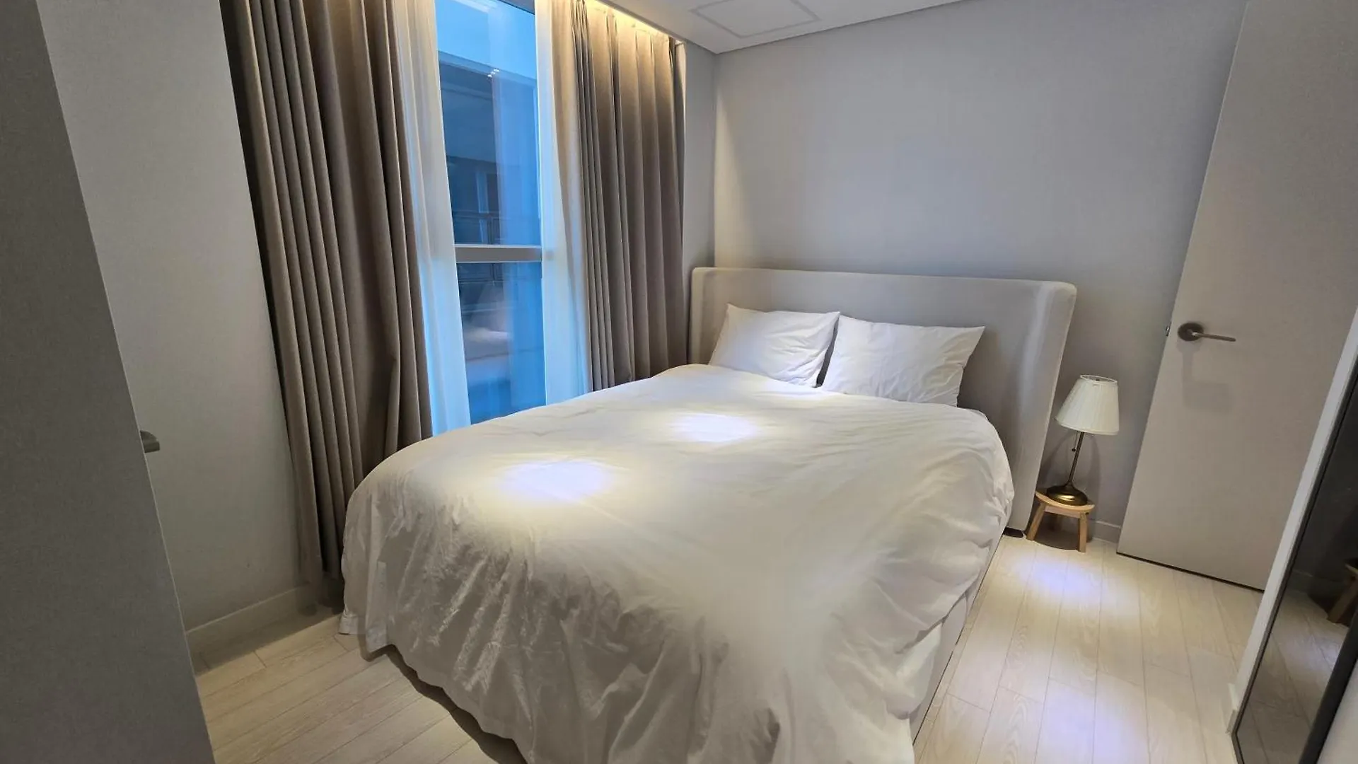 2023 New Build, Super Neat Full Option Apartment Seoul