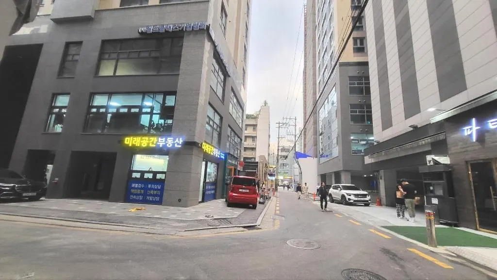 2023 New Build, Super Neat Full Option Apartment Seoul
