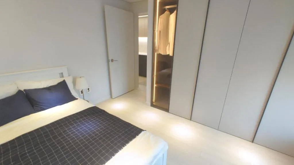 2023 New Build, Super Neat Full Option Apartment Seoul
