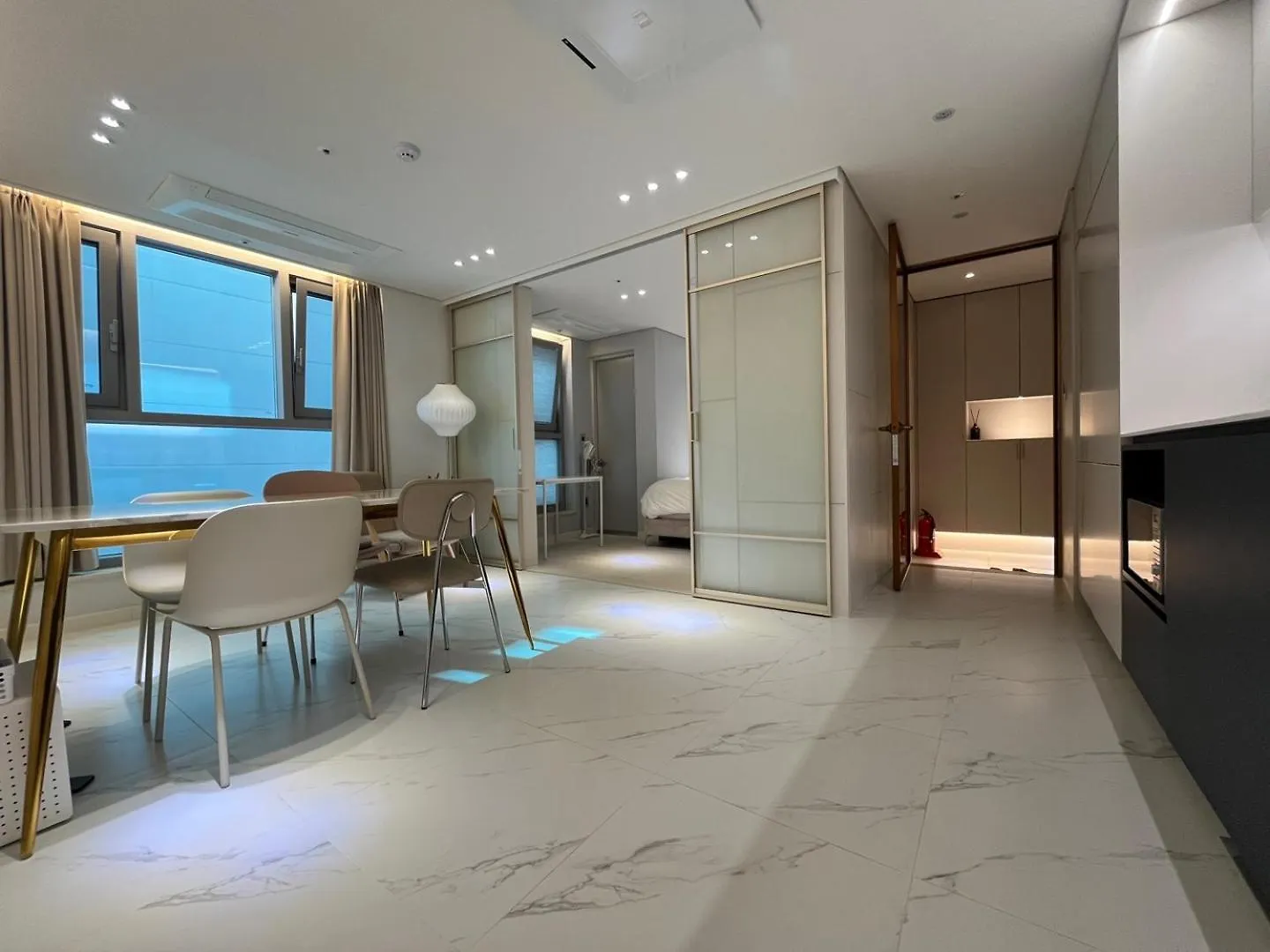 2023 New Build, Super Neat Full Option Apartment Seoul South Korea
