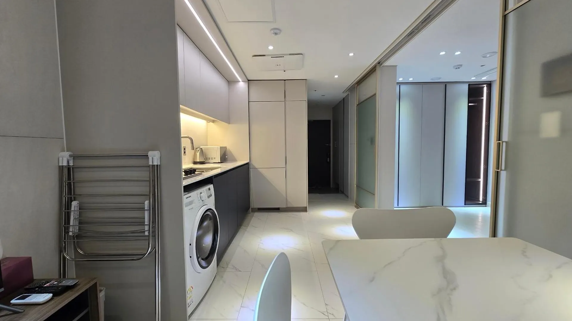 2023 New Build, Super Neat Full Option Apartment Seoul South Korea